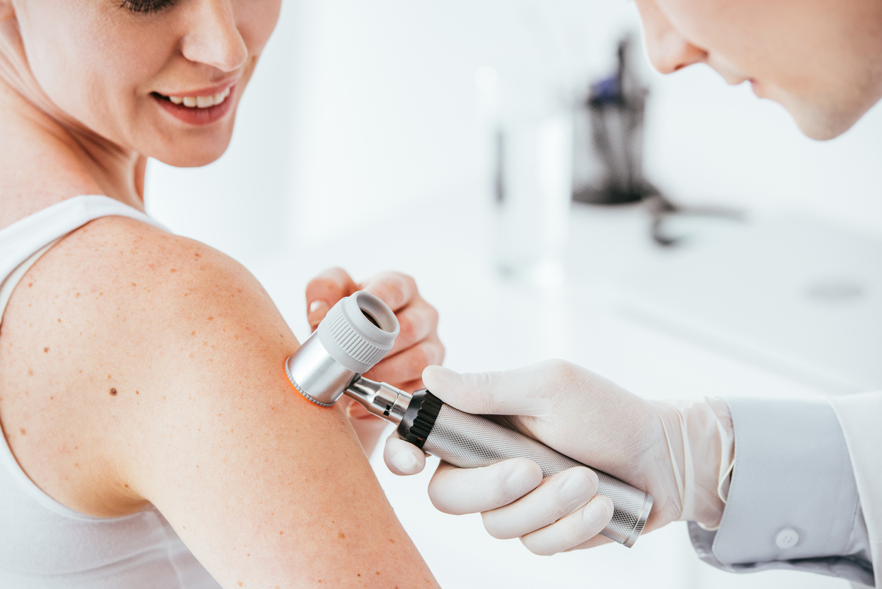 patient having her first dermatologist appointment